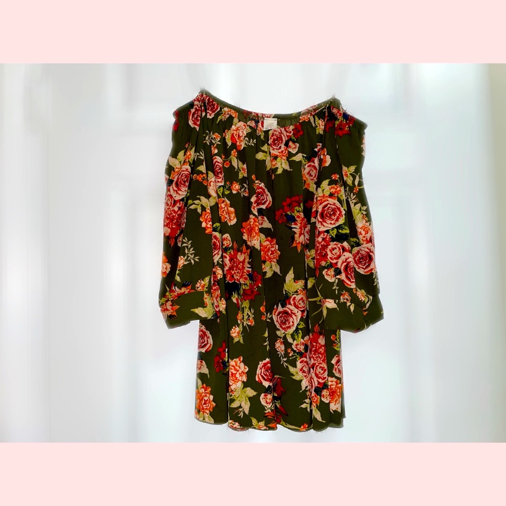Floral blouse✨